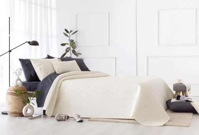 Unyqoos Extra Zachte All-Season Dekbed voor Optimaal Comfort en Veelzijdigheid, 100% Microvezel, Beige, 105-200 x 260 cm