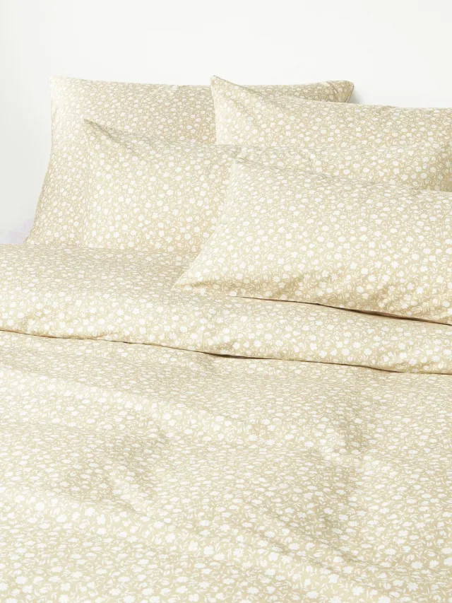 Westwing Collection Gewassen katoenen dekbedovertrek Nolana met fijn bloemenpatroon Beige