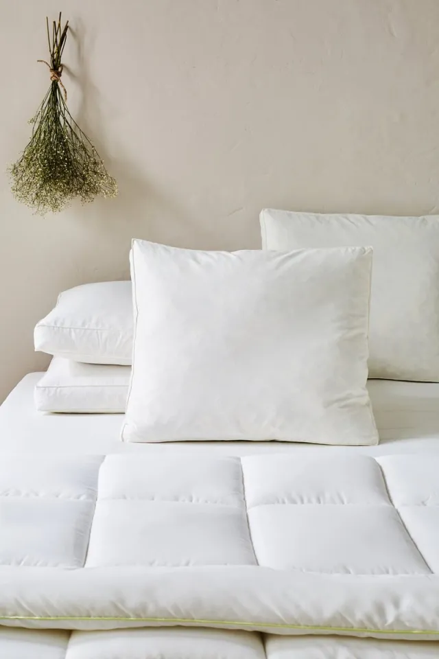 Zydante Bamboe Dekbed - Anti-Mijt Dekbed – Warm en Licht – Hypoallergeen – Ademend en Vochtregulerend - Wit en groen / 200x140