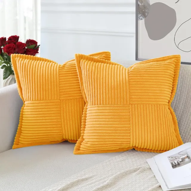 Ibenzoa Set van 2 Corduroy Kussenhoezen, Goudgeel, 50 x 50 cm – Zachte Decoratie voor Woonkamer en Slaapkamer