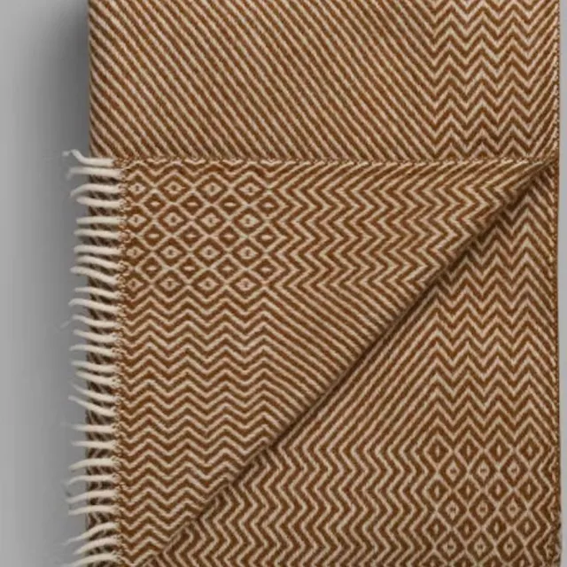 Wollen Plaid - Oker/Beige - Kattefot patroon - Røros - 220x140cm