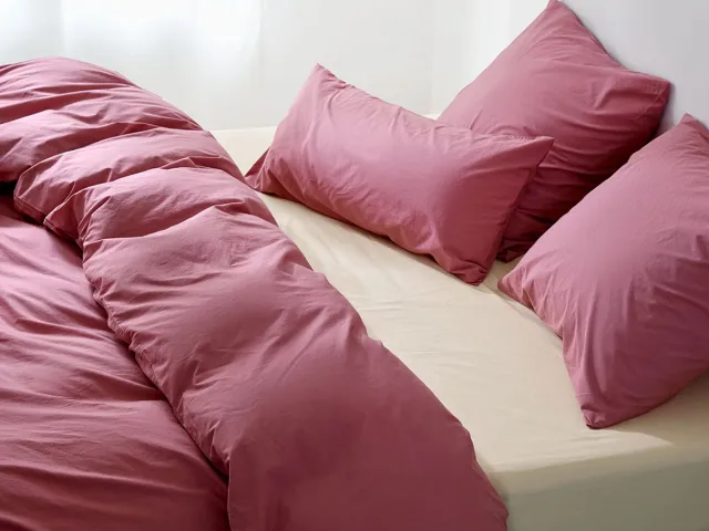 Yumeko dekbedovertrek percal katoen framboosroze 200x220 + 2/60x70 - Bio, eco & fairtrade Raspberry Dream