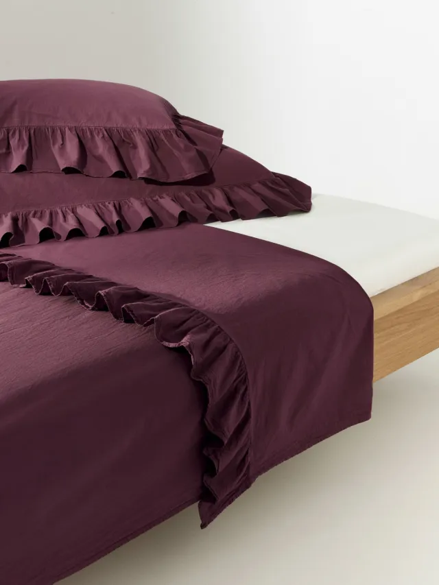 Westwing Collection Gewassen katoenen perkal laken Louane met ruches Paars