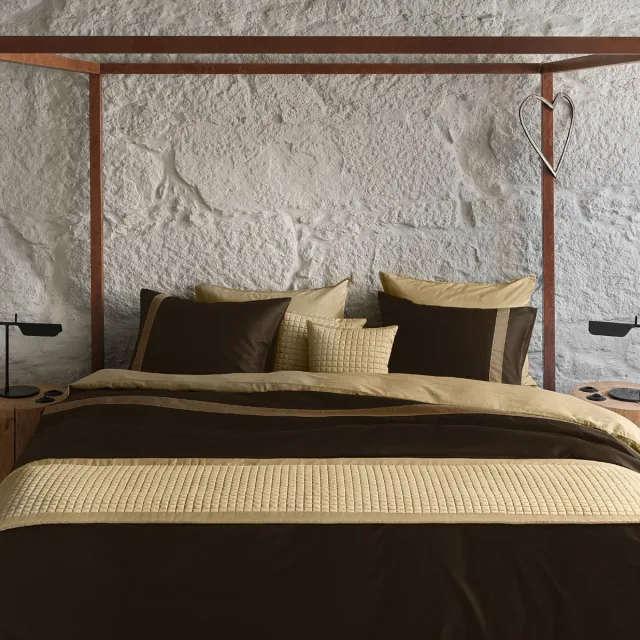Dommelin Dekbedovertrek Listra Satijn 300TC Bruin-Cappuccino 140x200/220 cm