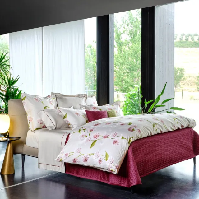Signoria Dekbedovertrek Gerbera Pearl / Pink 260x240cm incl slopen 65x65cm