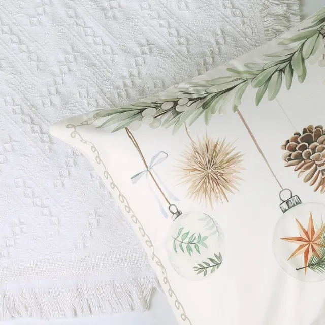 Unyqoos Set van 4 decoratieve kerst kussenslopen met feestelijke wintermotieven wit