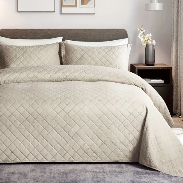 Livano Zacht Dekbed - Beddengoed - Dekbedovertrek - Inclusief 2x Kussensloop - 229x249cm - Beige