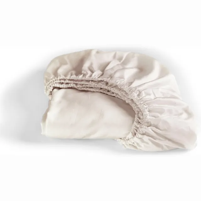 Cinderella Sundays - Hoeslaken - Tot 25 cm matrashoogte - Satijn - 140x200 cm - Zandkleur
