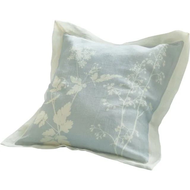 Loberon Kussenhoes Hazelwick crème/blauw