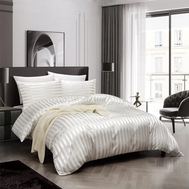 Unyqoos satijnen beddengoed, 135 x 200 cm, beige/wit, effen, glad, glanzend, zijdeglans, beddengoedset, gestreept dekbedovertrek met ritssluiting, 1 kussensloop 80 x 80 cm Beige wit