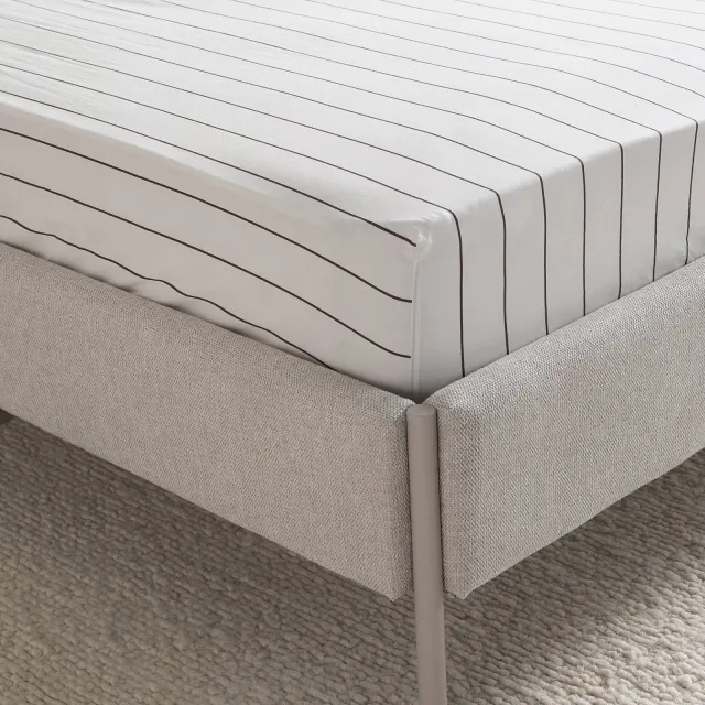 NOUS Living katoenen gestreepte hoeslaken off-white Donkerbruin/Off white