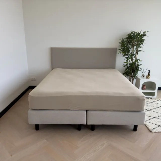 kayori Tara Hoeslaken Jersey Stretch - 90-100x200-220cm - Matrasdikte 35cm - Rondom Elastiek - Biologisch Katoen - Strijkvrij - Taupe