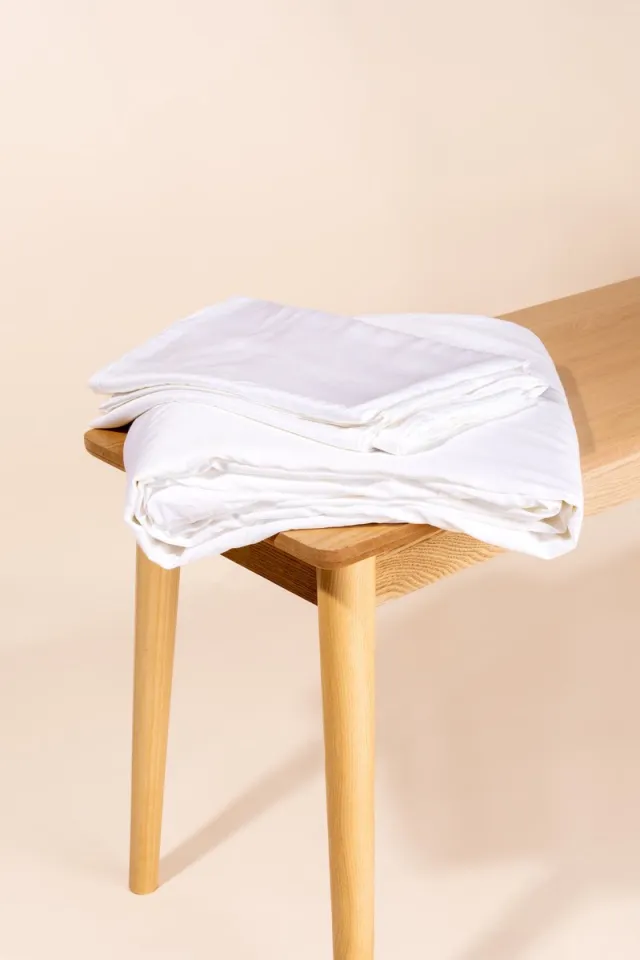Novaline bamboe zomerhoes - Wit - 1x kussensloop - Weighted blanket - Verzwaringsdeken - Dekbed - Volwassenen - 1 persoons - Wasbaar - Ventilerend - 140 x 200cm