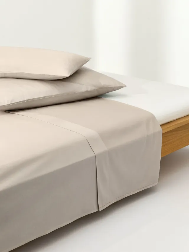 Westwing Collection Katoensatijnen laken Comfort Beige
