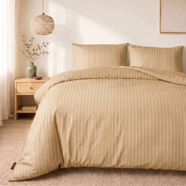 Dekbed-Discounter Fresh and Co Dekbedovertrek - Dubbele instopstrook - Wassen op 30 graden - Inclusief 2 kussenslopen - Taupe