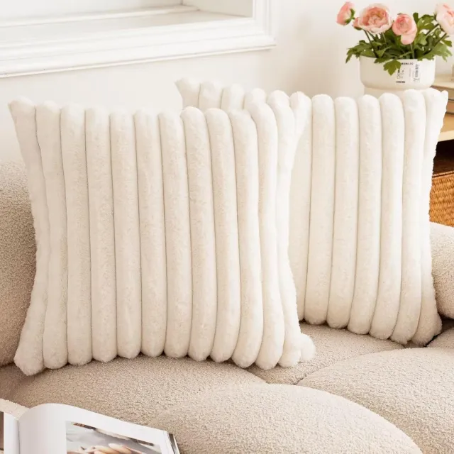 KZQ Dubbelzijdige Kunstbont Pluizen Kussensloop 18x18 Centimeter Set Van 2, Zachte Gestreepte Vierkante Kussenovertrek Voor Bank Sofa En Bed, Crème Wit Luxe Decoratief Sjaal Kussenhoes