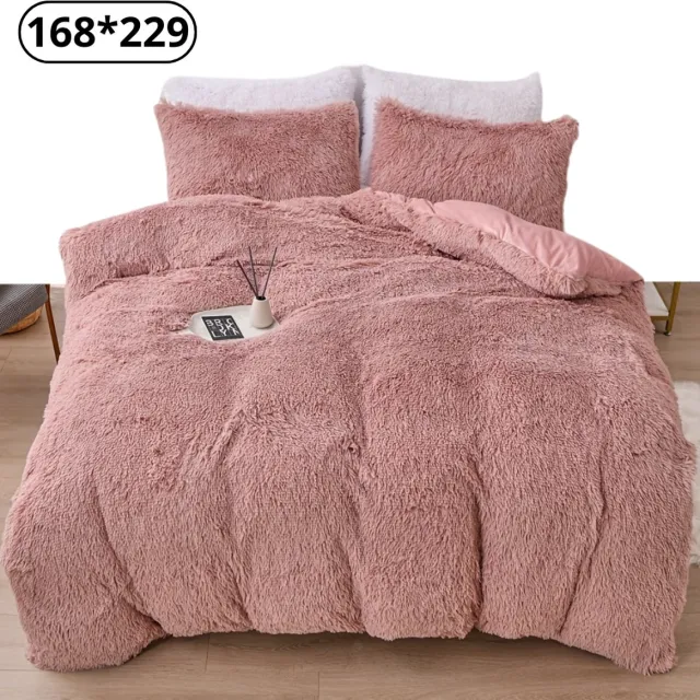 Livano Fluffy Dekbedovertrek - Teddy Dekbedovertrek - Fleece Dekbedovertrek - Pluche - Dekbed - Deken - Inclusief Kussens - Roze 168x229cm