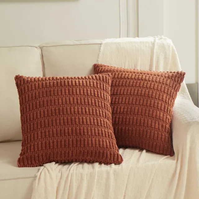 Famanu 2 stuks Roestvrije decoratieve kussenhoezen voor woonkamer, bank, bed, bank, zacht, gestreept, vierkant, corduroy kussensloop, 45 x 45 cm, terracotta, rustieke boerderij, boho