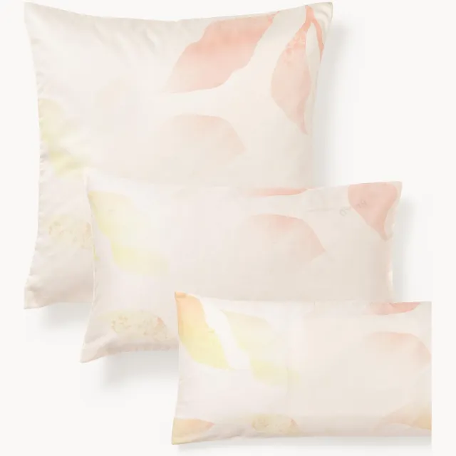 Westwing Collection Katoensatijnen kussenhoes Marino met bloemenmotief Beige