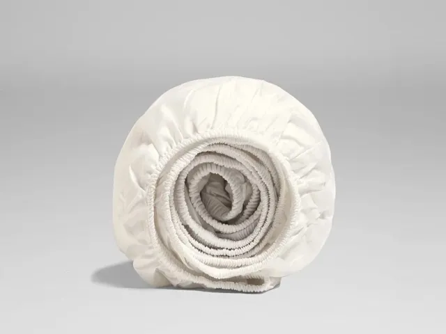 Yumeko hoeslaken katoensatijn warm wit 140x190x30 - Bio, eco & fairtrade Warm White