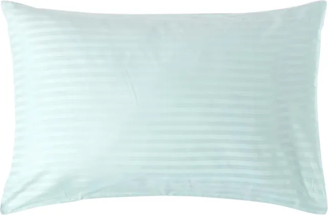 Homescapes Satijn Streep Katoen Kussensloop 50x75 cm – Aquablauw – 100% Egyptisch Katoen – Draaddichtheid 330