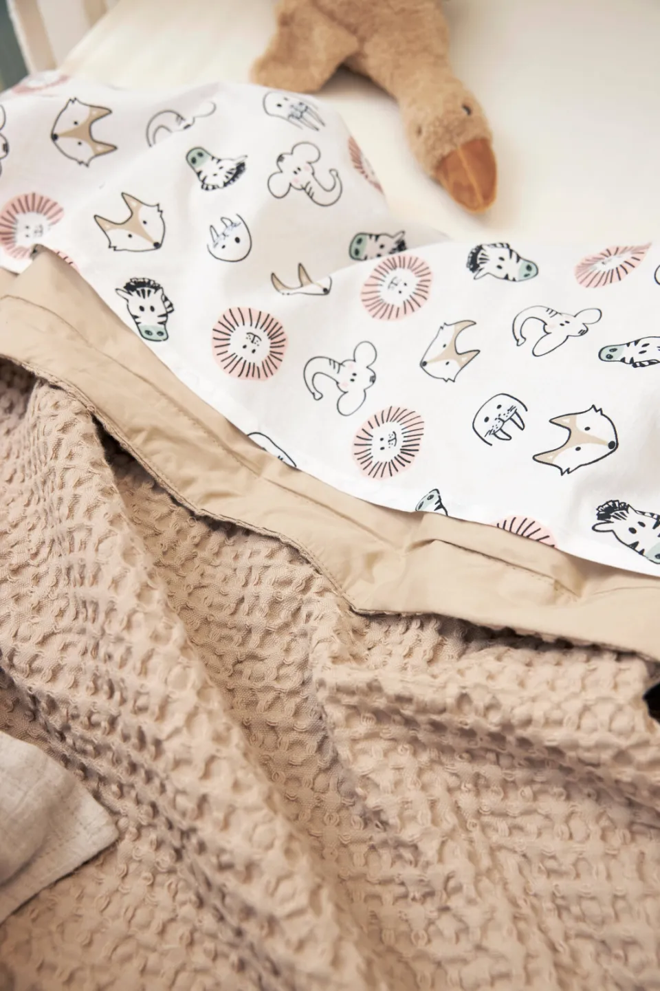 Meyco Waffle Cotton ledikantdeken beige, foto 5