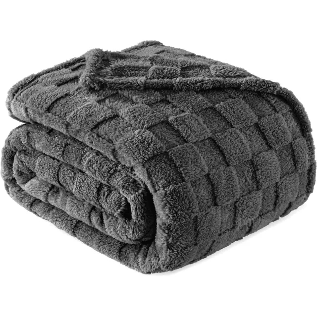 Huttutu Fleece Deken - Zachte Plaid - Woondeken met Jacquard Patroon - Lichtgewicht en Warm - Voor Bank en Bed - 100 x 150 cm - Donkergrijs