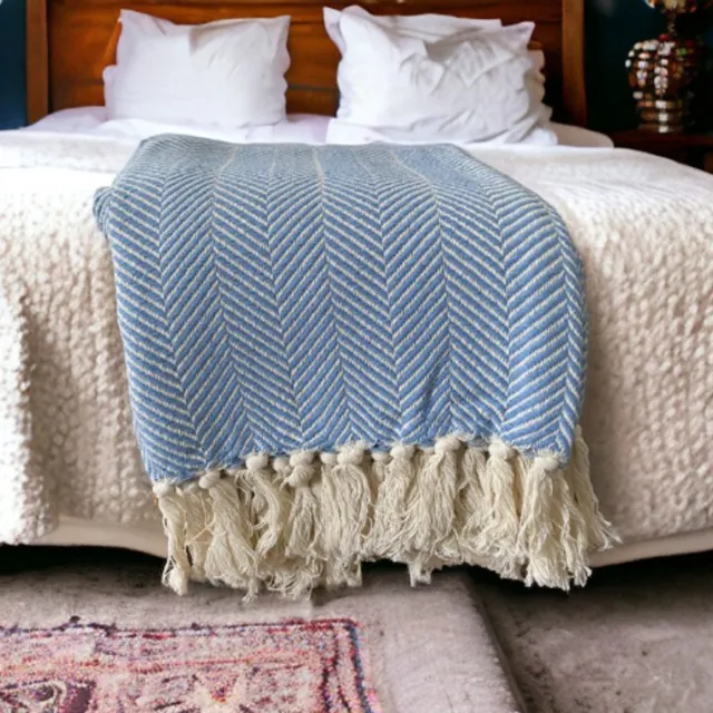 FAB Home Handgemaakte Deken Plaid Licht Blauw 170 x 130cm Licht blauw met wit