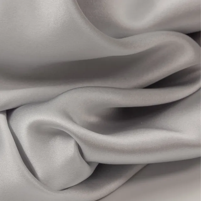 Silk Heaven 4x Zijden Kussensloop 60x70cm Licht Grijs Ritssluiting 19 Momme - Kussensloop set - Luxe Silk Kussensloop 100% moerbei zijde - Zijde kussensloop - Silk Heaven - 60x70cm (standaard) / Ritssluiting Lichtgrijs