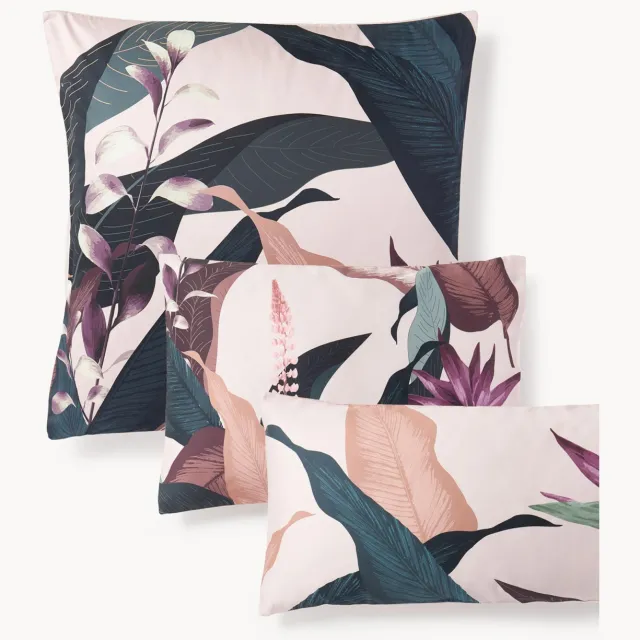 Westwing Collection Katoensatijnen kussenhoes Flora Roze
