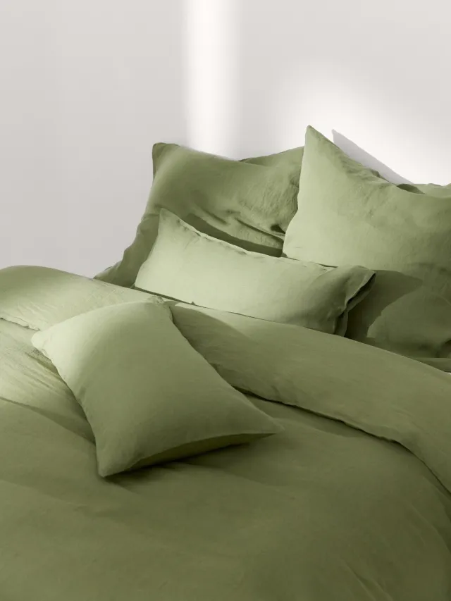 Westwing Collection Gewassen linnen dekbedovertrek Airy Groen