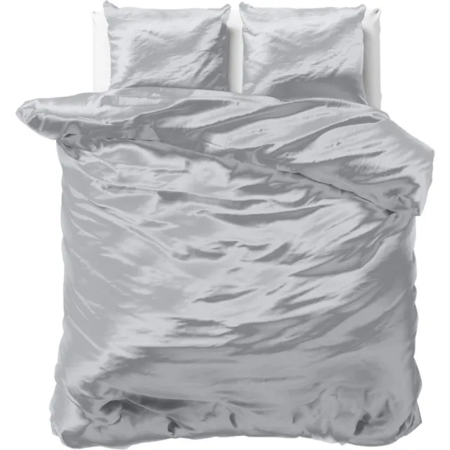 decoware Dekbedovertrek Glans Satijn 200x220 cm - Grijs - Met Kussenslopen - Tweepersoons