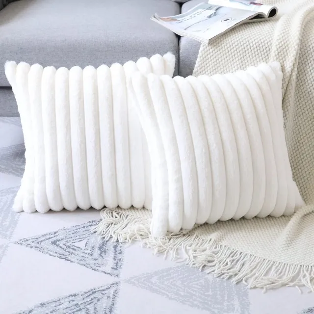COVREO kussensloop 50 x 50 cm wit velours & synthetisch bont, 2 stuks - met kwastjes, verborgen ritssluiting, fluweel, geen kussen inbegrepen