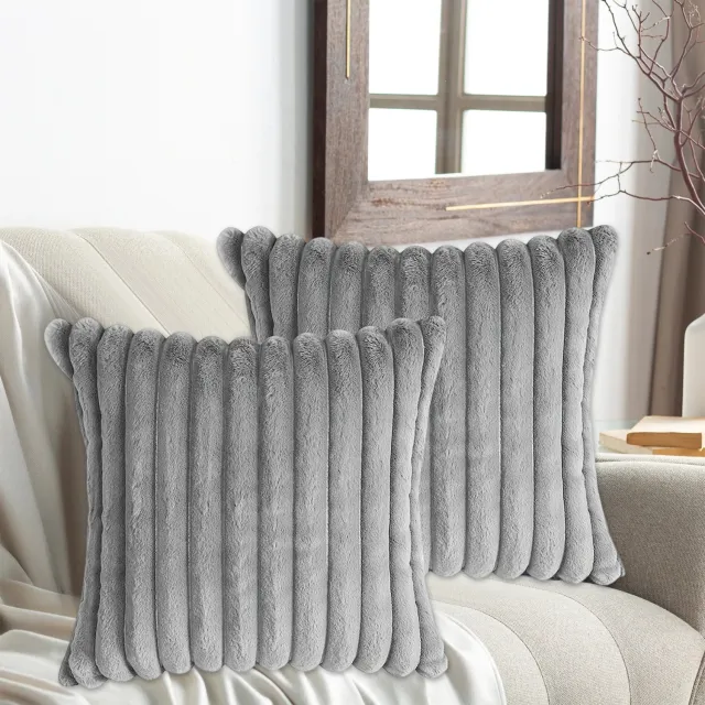 Maisentiel Sierkussenhoezen 50 x 50 cm – Fluweel en synthetisch bont – Lichtgrijs, 2 stuks