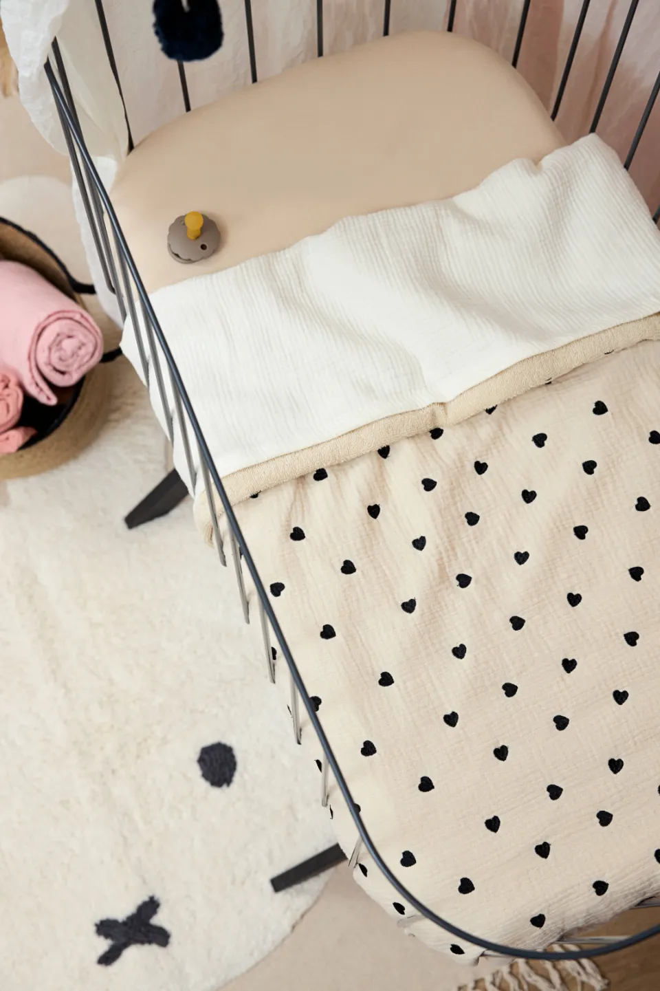 Meyco Sweet Heart wiegdeken soft sand, foto 3