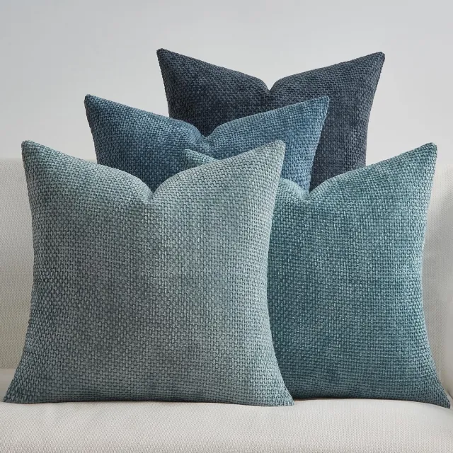 Ibenzoa Set van vier blauwe chenille kussenslopen met rotan design voor elk interieur