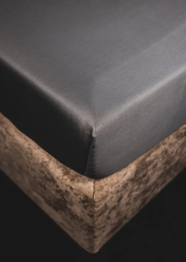 SWAPAN Satijn Hoeslaken 160 x 200 x 30 cm - Gunmetal grey - 2 Persoons - Beddengoed - Hoogwaardige kwaliteit - Grijs