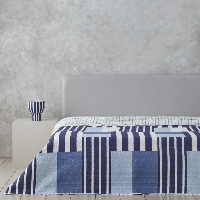 English Home Dekbed zonder overtrek - Patch Line - Multi Cover Purpose -Double sided - Bedrukt dekbed - Bedsprei – Zomerdeken- Wasbaar - 240x220 cm – Blauw