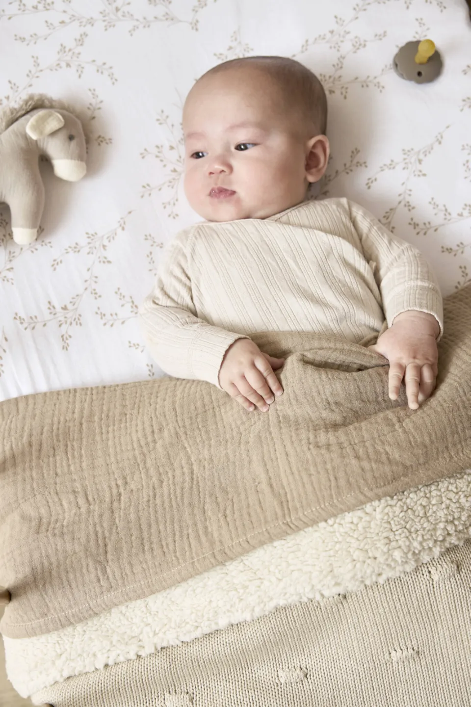 Meyco Knots teddy babydeken beige, foto 4