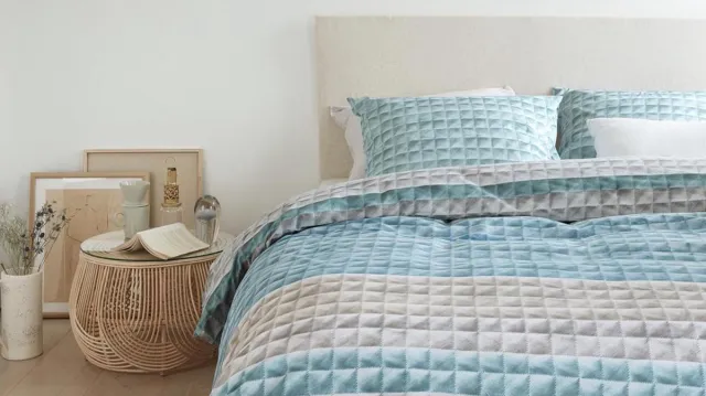 Ariadne At Home Quilted Squares Blauw Dekbedovertrek