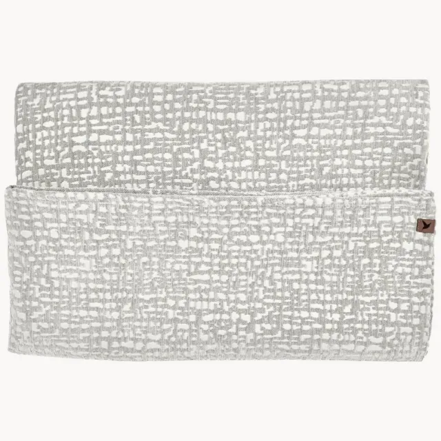 Maison De Rêve Handgemaakte chenille bedsprei Magnolia Beige