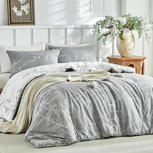 Unyqoos Comfortabel Beddengoed met Bloemenpatroon en Ritssluiting in Microvezel grijs wit