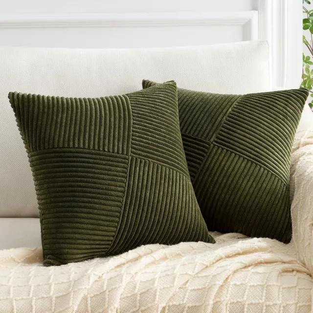 Ibenzoa Stijlvolle Sierkussenhoezen van Zacht Corduroy Fluweel met Geometrisch Windmolenpatroon, Set van 2 groen