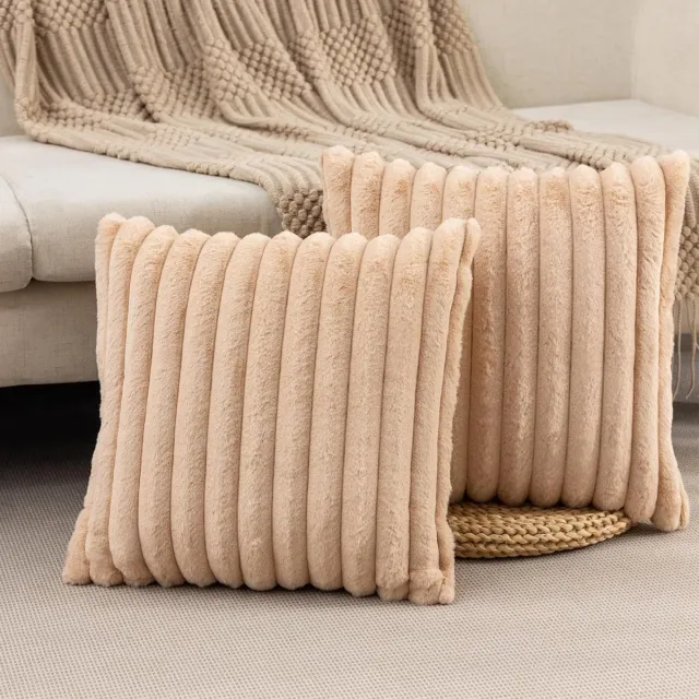 OKWISH Kussenslopen – Fluwelen Kussensloop Set Met Zachte Kussenslopen Voor Couch, Slaapkamer En Woonkamer – Effen Gestreept Design – Lichtbruin – 50x50 cm