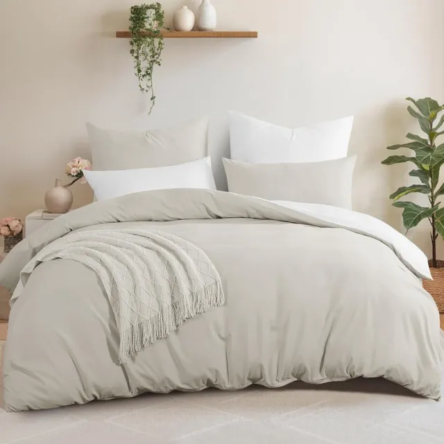 Famanu Dekbedovertrekset 200 x 200 cm microvezel omkeerbaar beige wit beige/wit.