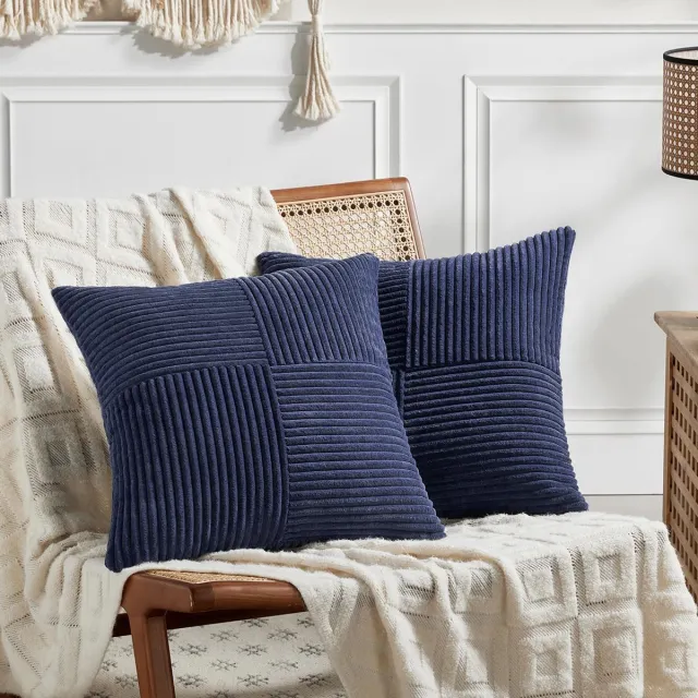 Ibenzoa Set van 2 Corduroy Kussenslopen, 45 x 45 cm – Zacht Fluweel, Moderne Strepenprint, Perfect voor Bank, Slaapkamer en Woonkamer donkerblauw